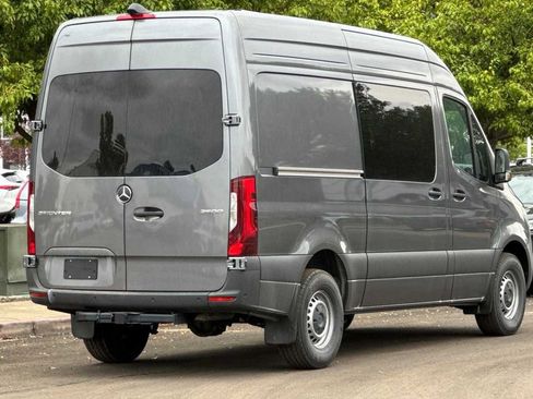 Used 2024 Mercedes-Benz Sprinter 144 Cargo image 5