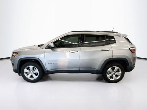 Used 2018 Jeep Compass Latitude w/ Popular Equipment Group AWD/4WD image 4