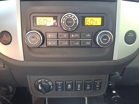 Used 2016 Nissan Frontier PRO-4X AWD/4WD image 19