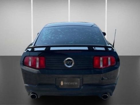 Used 2011 Ford Mustang GT Premium w/ Electronics Pkg RWD image 8