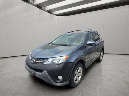Used 2013 Toyota RAV4 XLE AWD/4WD image 1