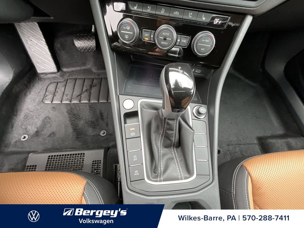 Used 2024 Volkswagen Jetta SEL FWD image 12