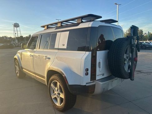 Used 2021 Land Rover Defender 110 SE AWD/4WD image 7