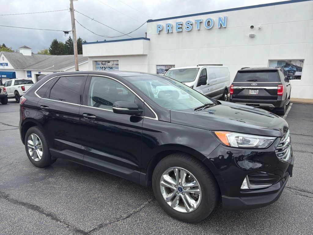Used 2020 Ford Edge SEL w/ Convenience Package AWD/4WD image 2