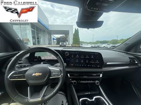 Used 2026 Chevrolet Traverse High Country w/ LPO, Floor Liner Package FWD image 10