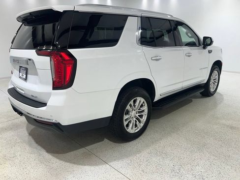 Used 2024 GMC Yukon SLT RWD image 5