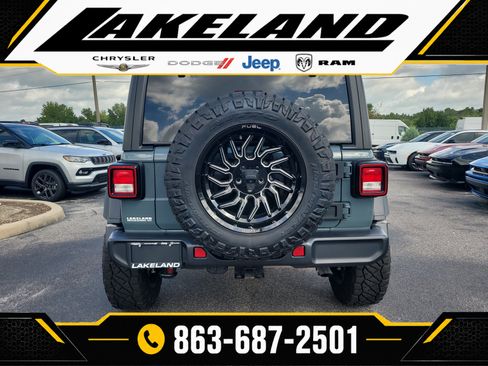 Used 2025 Jeep Wrangler Unlimited Sport AWD/4WD image 5