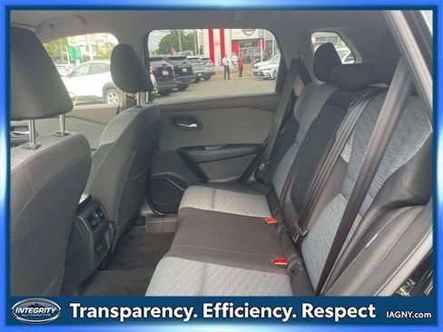 Certified 2023 Nissan Rogue SV image 12