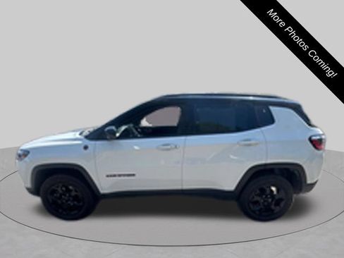 Used 2023 Jeep Compass Trailhawk w/ Sun and Sound Group AWD/4WD image 6