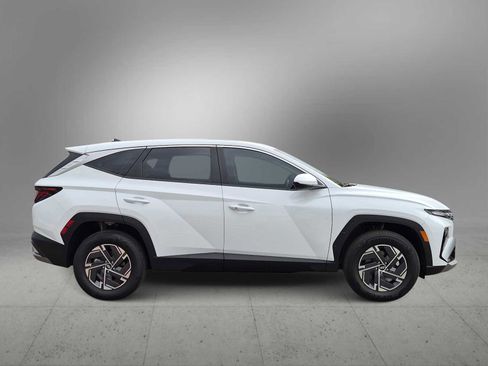 New 2026 Hyundai Tucson Blue SE AWD/4WD image 9