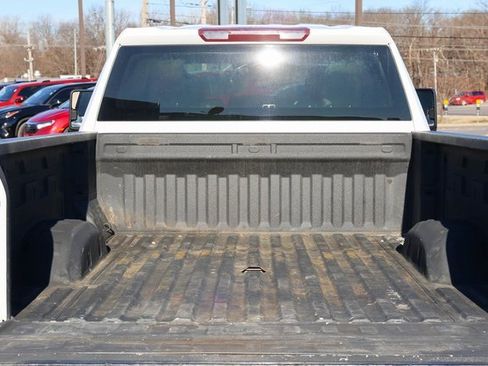 Used 2022 Chevrolet Silverado 2500 LT image 9