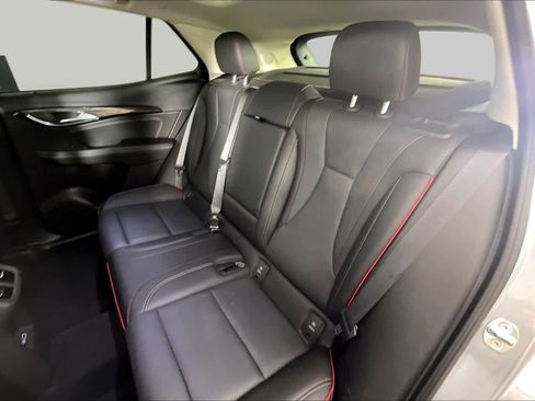 Used 2023 Buick Envision Essence w/ Sport Touring Package AWD/4WD image 18