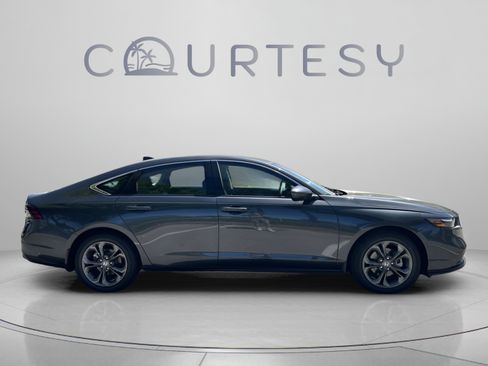 Certified 2024 Honda Accord EX image 7