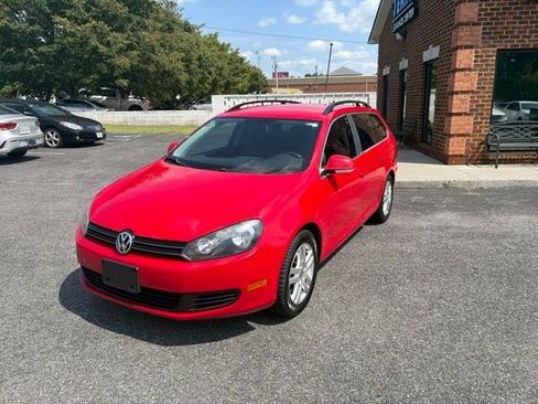 Used 2013 Volkswagen Jetta TDI FWD image 2