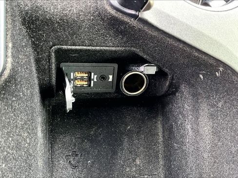 Used 2016 Lexus RC 200t image 35