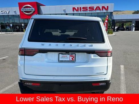 Used 2024 Jeep Wagoneer Series II w/ Flexible Seating Group AWD/4WD image 4
