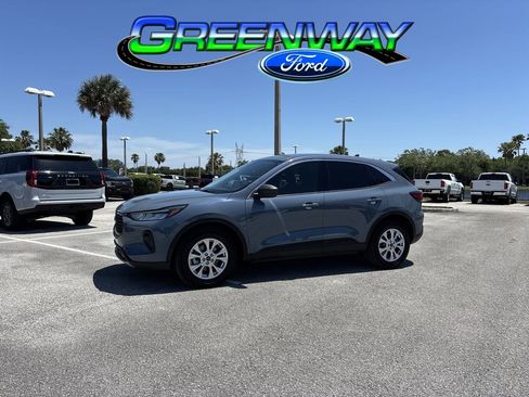 Used 2024 Ford Escape Active w/ Tech Pack #1 FWD image 1