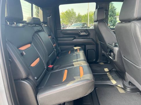 Used 2025 GMC Sierra 3500 AT4 w/ AT4 Premium Plus Package AWD/4WD image 32