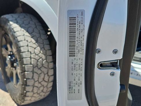 Used 2017 RAM 2500 Laramie w/ Sport Appearance Group AWD/4WD image 34