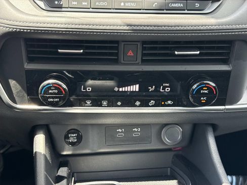Certified 2026 Nissan Rogue SV AWD/4WD image 11