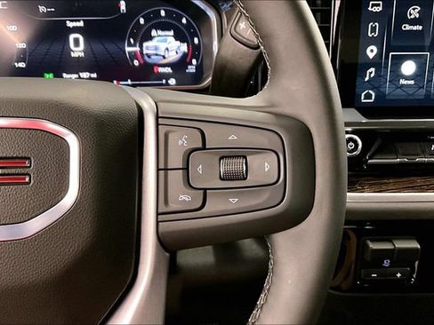 Used 2026 GMC Sierra 1500 SLE w/ X31 Off-Road Package AWD/4WD image 27