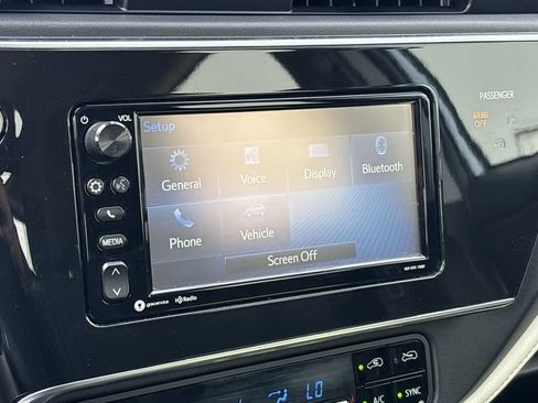Used 2018 Toyota Corolla iM FWD image 14