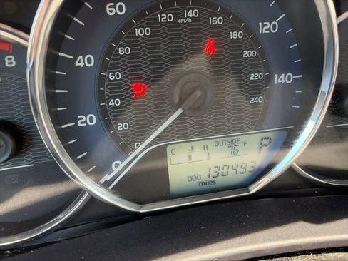 Used 2015 Toyota Corolla LE FWD image 8