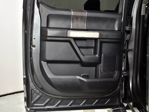 Used 2020 Ford F250 Lariat image 22