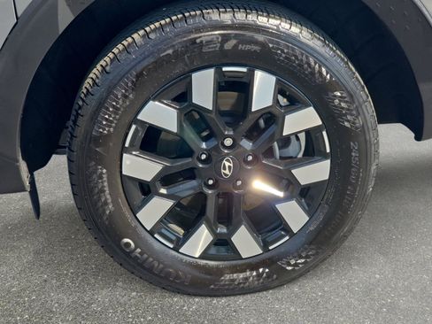 Used 2025 Hyundai Santa Cruz SEL FWD image 30
