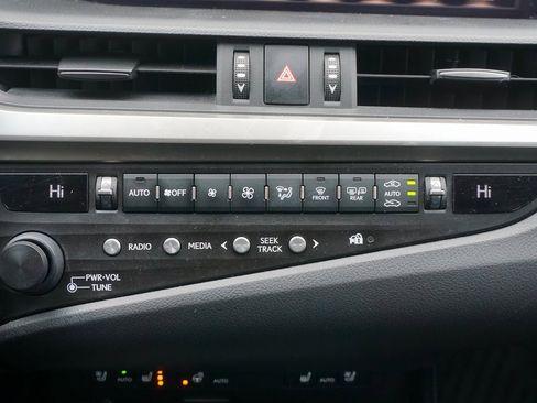 Used 2020 Lexus ES 350 image 14