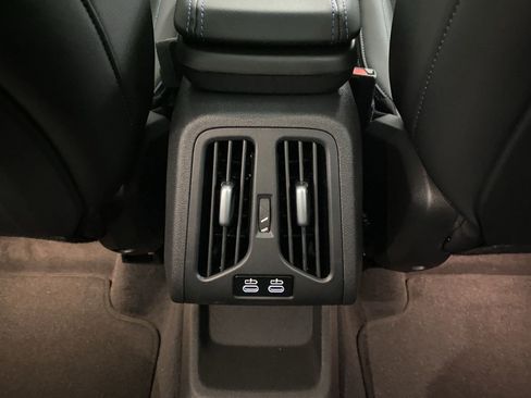 Used 2025 BMW X1 xDrive28i w/ Premium Package image 26