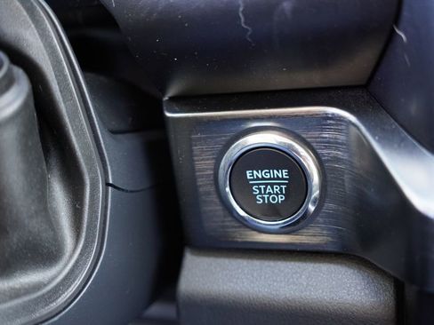 Certified 2023 Ford F350 Lariat w/ Chrome Package image 33