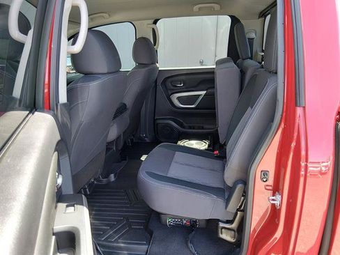 Used 2023 Nissan Titan SV AWD/4WD image 11