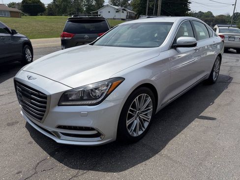 Used 2019 Genesis G80 3.8 AWD/4WD image 2