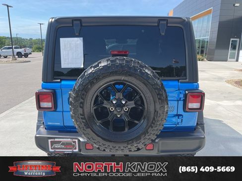Used 2025 Jeep Wrangler Sport AWD/4WD image 14
