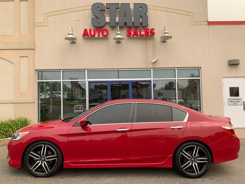 Used 2017 Honda Accord Sport image 4