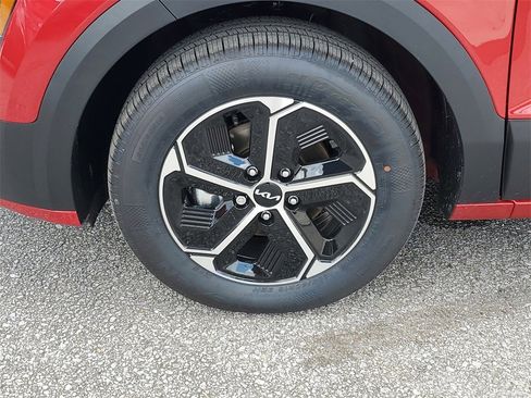 New 2025 Kia Niro EX image 28