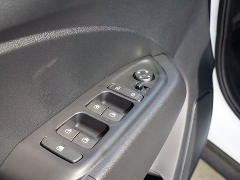 New 2026 Hyundai Venue SE FWD image 16