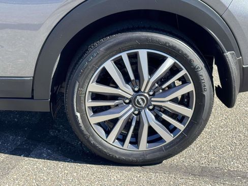 Used 2023 Nissan Kicks SV image 7