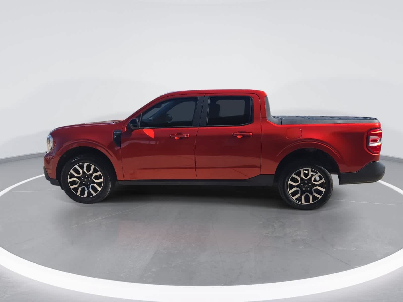 Used 2024 Ford Maverick Lariat FWD image 5