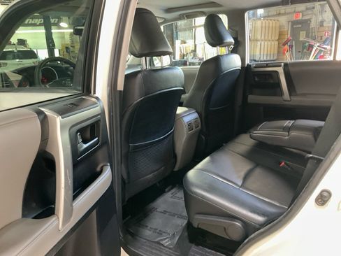 Used 2013 Toyota 4Runner SR5 w/ Premium Pkg w/3rd Row Seat AWD/4WD image 30