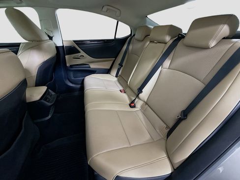 Used 2021 Lexus ES 300h w/ Premium Package image 24