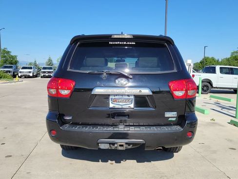 Used 2015 Toyota Sequoia Platinum w/ Preferred Accessory Package AWD/4WD image 14
