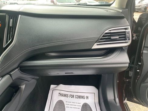 Used 2023 Subaru Outback Limited image 28