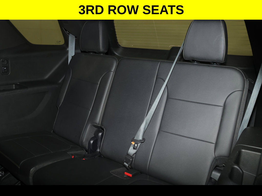 Used 2023 Chevrolet Traverse LT w/ LT Premium Package AWD/4WD image 14