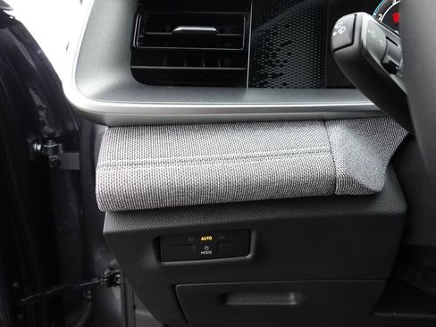 New 2026 Volkswagen Tiguan S image 18