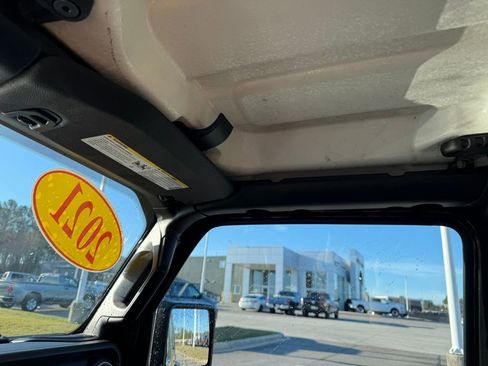 Used 2021 Jeep Wrangler Unlimited Sport image 14