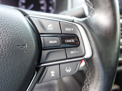 Used 2020 Honda Accord Touring image 14