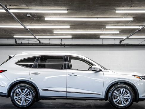 Certified 2024 Acura MDX SH-AWD image 6