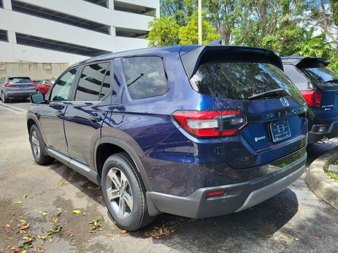 Certified 2024 Honda Pilot EX-L image 4